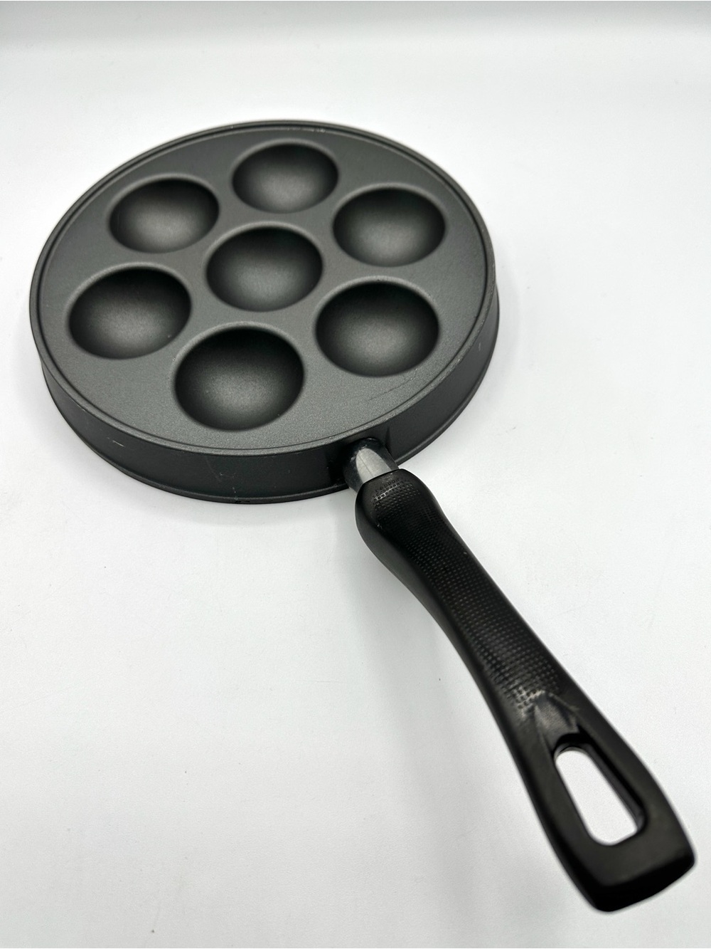 Nordic Ware 7-Cavity Pancake/Æbleskiver Pan. USA